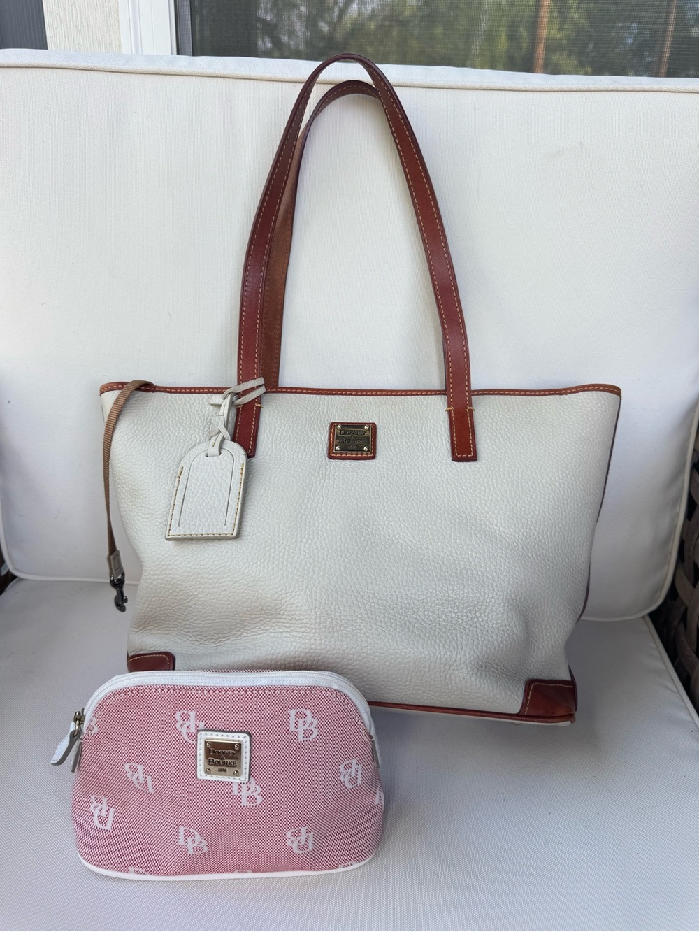 Dooney & Bourke Pebbled Leather Tote Bag Cream White Brown Leather Trim Shoulder